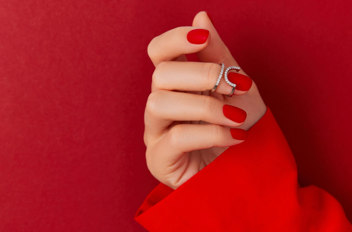 unghie rosse eleganti